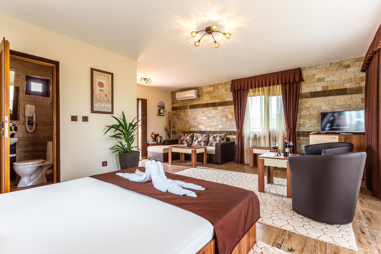 The Wind Mills Hydropark Hotel Gorna Malina Ngoại thất bức ảnh