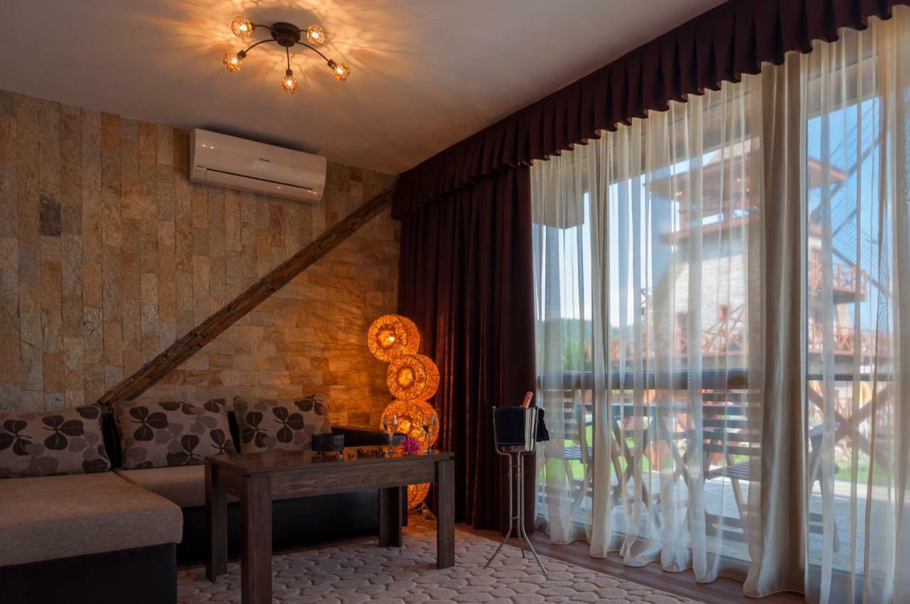 The Wind Mills Hydropark Hotel Gorna Malina Ngoại thất bức ảnh