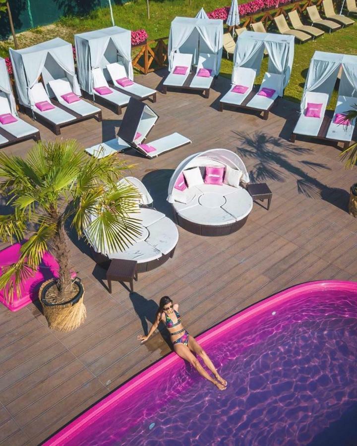 The Wind Mills Hydropark Hotel Gorna Malina Ngoại thất bức ảnh